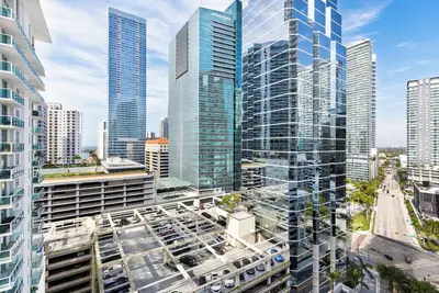 Image de Spacious Apt 1bd in Brickell with Free Parking and Rooftop Pools.