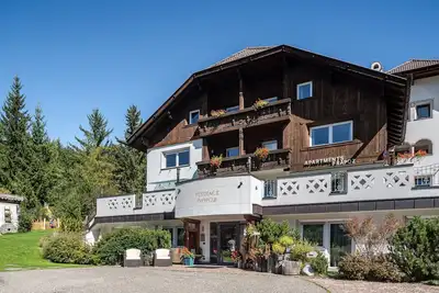 Image de Appartement Prapoz Typ C1 avec vue sur les montagnes, Wi-Fi et balcon.