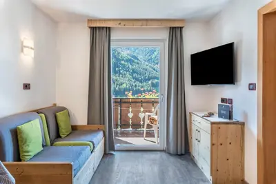 Image de Appartement \"Prapoz Typ D\" avec vue sur les montagnes, jardin partagé et Wi-Fi.