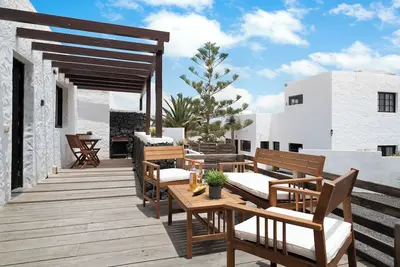Image de Maison de vacances 'Playa Marina Eco Bungalow Ocean' avec vue sur la mer, piscine partagée et Wi-Fi
