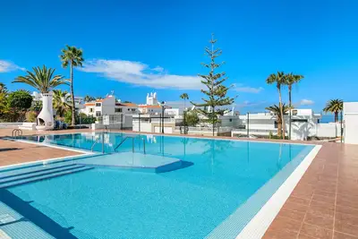 Image de Maison de vacances Estudio 2 Costa Adeje près de la plage avec vue sur la mer, piscine et Wi-Fi.