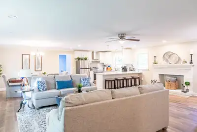 Image de Peaceful Retreat - Near Beaches, Downtown, Uncw