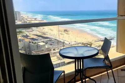 Image de Bat Yam Center\nFree parking! \n Leonardo building.