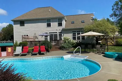Image de Saratoga Retreat with Heated Saltwater Pool
