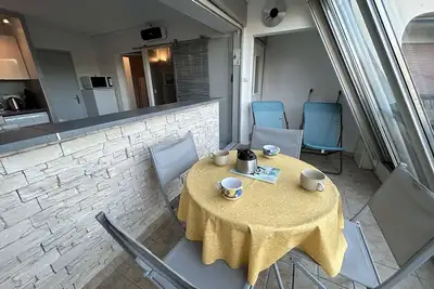 Appartement 2 pièces cabine, piscine, parking, 5 couchages - Port Camargue