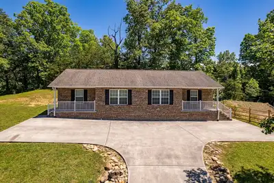 Image de Cozy, Quiet Stay close to Dollywood! Unit #1
