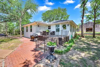 Image de The Wildflower- Peaceful Retreat/7 Miles to Magnolia/Downtown Waco
