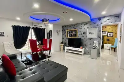 Image de 👑 Luxury 2 Large Bedroom at new Kandi Palace & Balcony