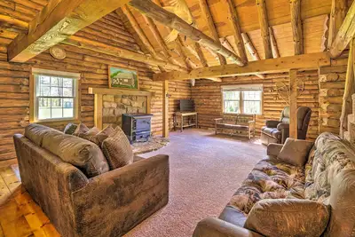 Image de Rustic Zanesville Getaway w/ Expansive Yard!