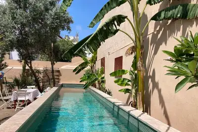 Image de Junqueira Gardens - large restored old house with garden and private pool