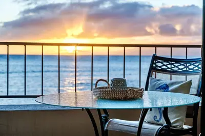 Image de Wow! What a view! ! ! Oceanfront Condo in Ka’anapali! King Bed!