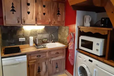Image de 20m des commerces, 4ème étage, parking, télévision, casier à ski, 44m², Les 2 Alpes