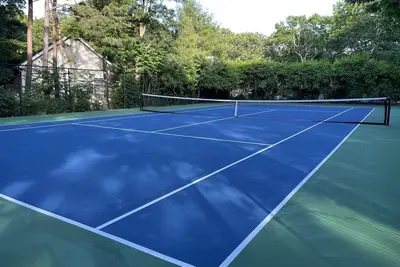 Image de Wainscott Private Oasis -Tennis and Pool plus Home Theater