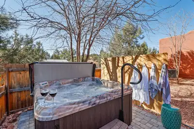 Image de Sanctuary with Beautiful Red Rock Views and Hot Tub in Sedona Chapel