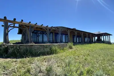 Image de Glass Cottage Overlooking Beartooth Mountain Range