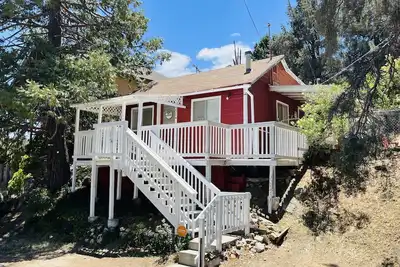 Image de Cozy Cabin Getaway