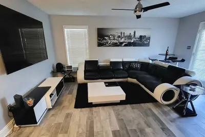 Image de (Lion's Den) Atlanta's Hub 3 Levels Spacious House