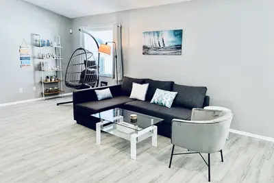 Image de Newly Remodeled 3 bedrooms 2 bathrooms 1 sofa bed