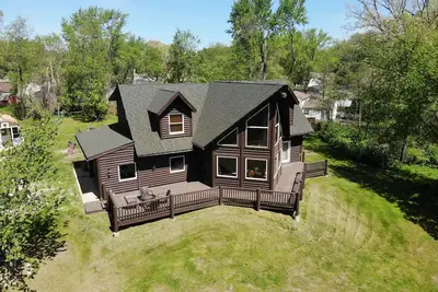 Image de Cozy Log Cabin Near Indiana Dunes & Lake Michigan!