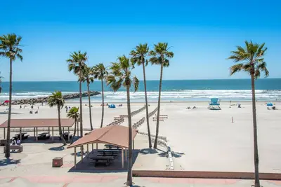 Image de 401a Marina Del Mar Ocean View Penthouse