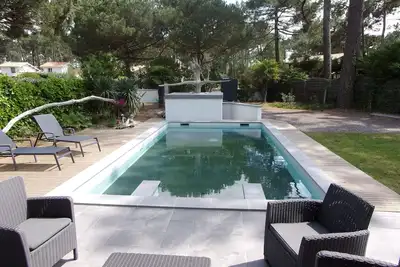 Image de Villa \"Stéphane\" 4 à 12 personnes, Piscine chauffée, Wifi, Parking