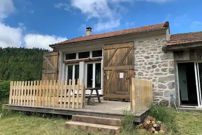 Image de Charmant gîte entre pierres et bois