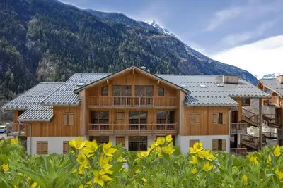 Image de Remise en forme, piscine, sauna, balcon, parking, télévision, casier à ski, 35-45m², Orelle