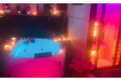 Image de La Romance jacuzzi sauna de luxe jardin au calme