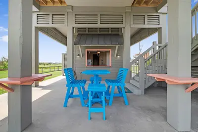 Image de 5 min walk to beach. Pet friendly. Ocean Views!