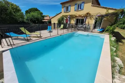 Image de Villa piscine privée (sécurisée) Terrain de pétanque-Mont Ventoux - Last minute