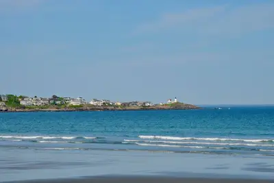 Image de Relax by the Shore only a 7 min walk to Cape Neddick beach.