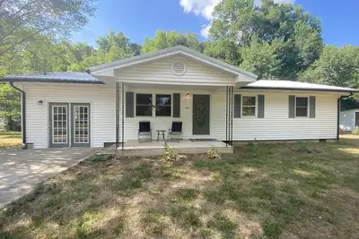 Image de Minutes from Mt trails & River - 3 Bedroom House - Sleeps 7