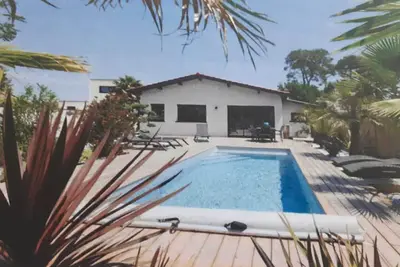 Image de Villa entière tout confort de 120 M² - Qaurtier calme de La Hume