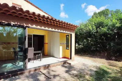 Image de Logement dans maison 55m² (jardin, parking, sans escalier)