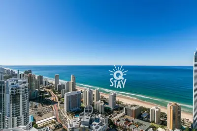 Image de Circle on Cavill - 3 Bedroom Sub Penthouse Ocean Airbnb- 2 night