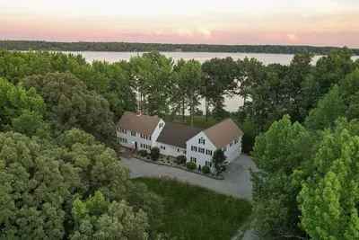 Image de Chesapeake Point | Waterfront w/ Hot Tub + Beach!