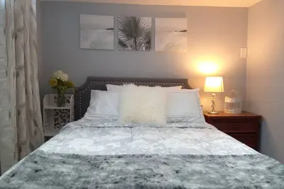 Image de Adorable Apt in Burlington