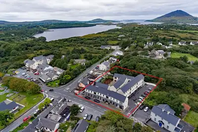 Apartment 711 - Letterfrack - sleeps 4 guests  in 3 bedrooms