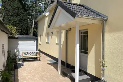 Image de 6 N-Street - Luxuriously furnished vacation apartment with garden