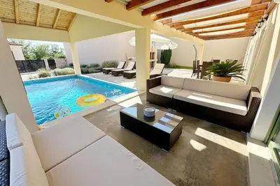 Image de Villa with private pool in Bale, for max. 6 people