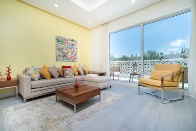 Image de Luxury 1 bed apartment near Seven Mile Beach at The Grove