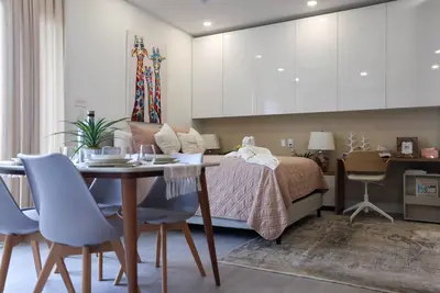 Image de Luxury studio apartment near Seven Mile Beach at The Grove