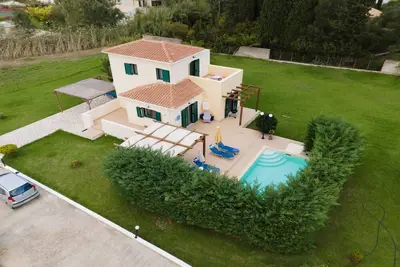 Image de Dafni (2 bedrooms, sleeps 4)