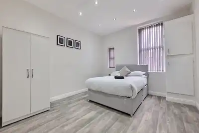 Image de Prestige-Appartement-Salle de bain privée séparée-Apartment 2