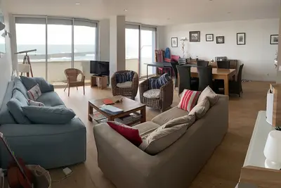 Image de Large family apartment facing the sea with south terrace