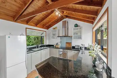 Image de Perfectly Piha - Piha Holiday Home
