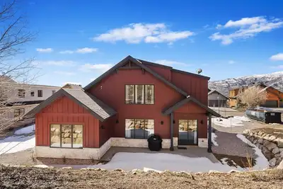 Image de Cozy Mountain Escape / 5br, Gourmet KItchen, Pool & Ski Nearby