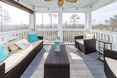 Image de Dog-Friendly Luxury Townhome with Free Golf and Private Beach Club access