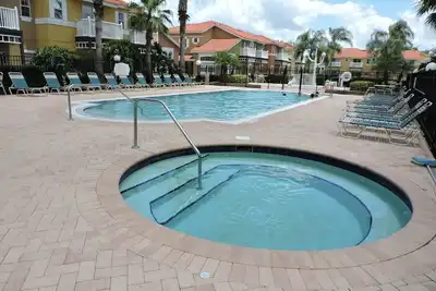 Image de Ref 45. Townhouse on 5 Star Lake Berkley Resort near Disney