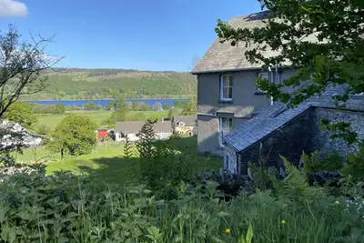 Image de Large Lake District House in popular village with gorgeous lake views